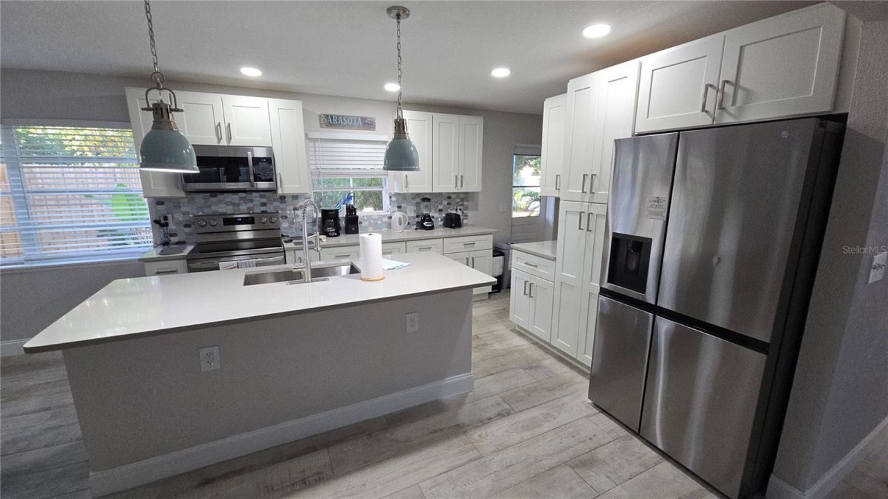 2107 Pine Terrace, Sarasota, FL 34231 Photo