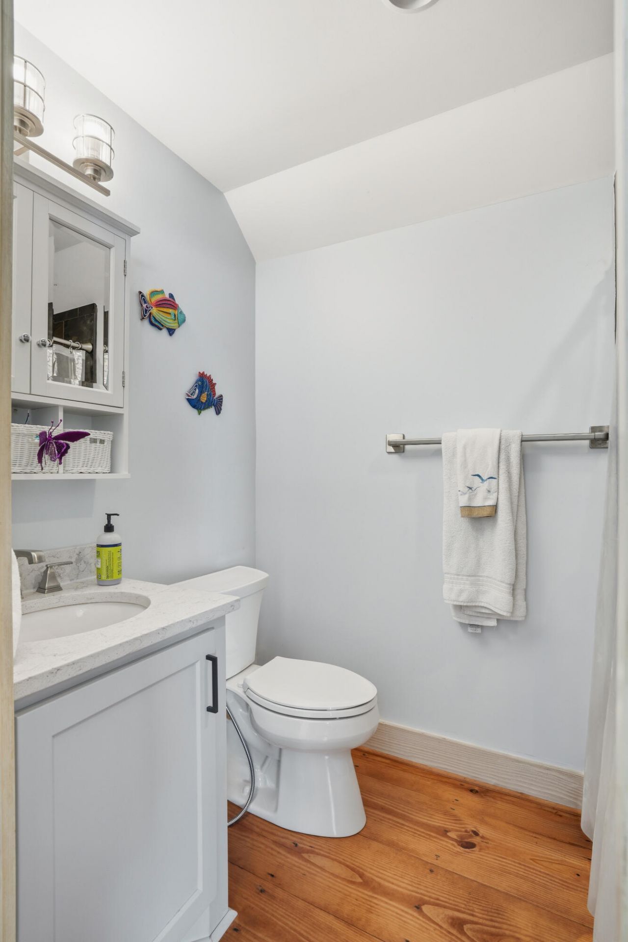 1692 Wharf Ferry Road Photo 20