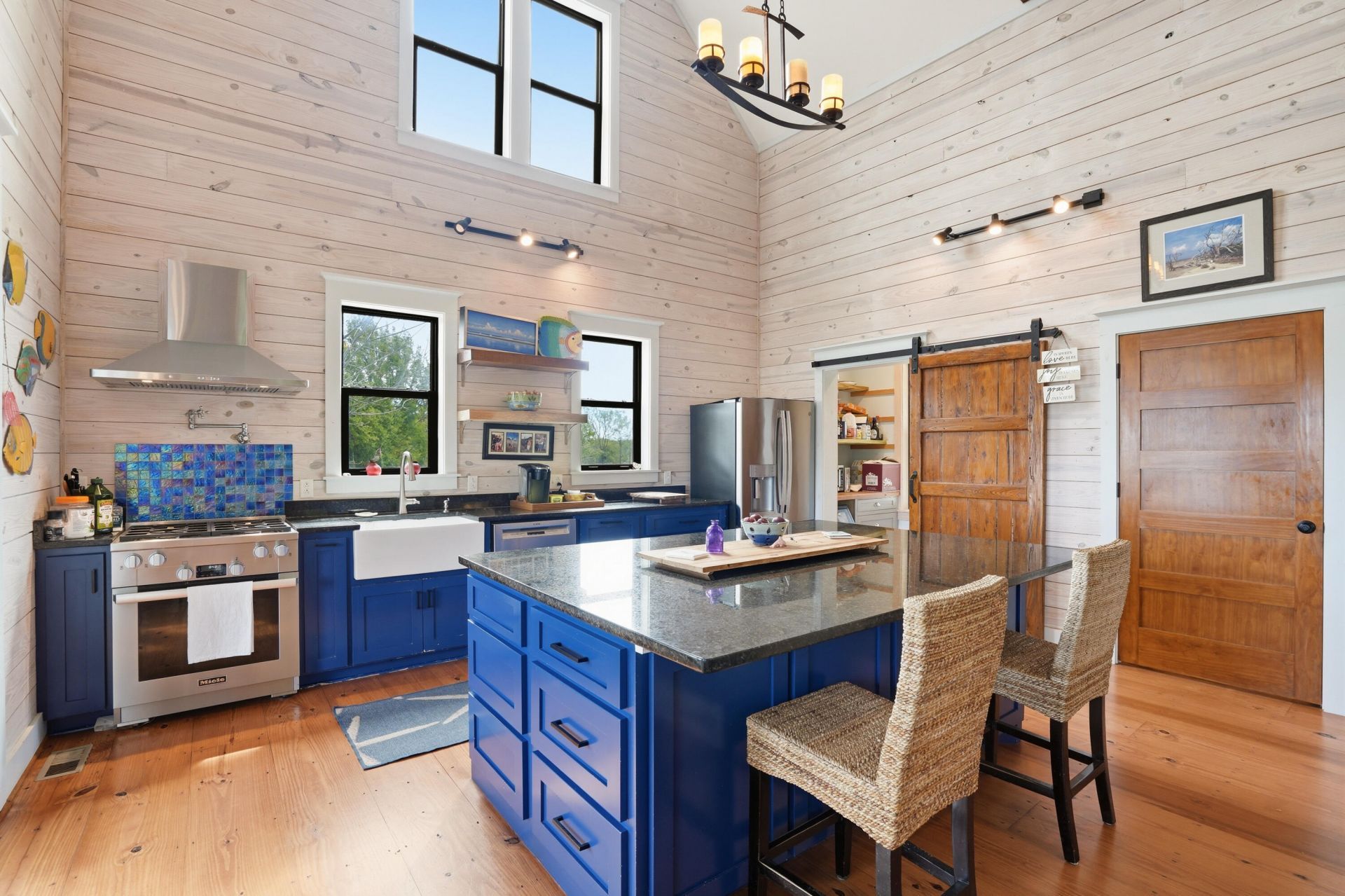 1692 Wharf Ferry Road Photo 27