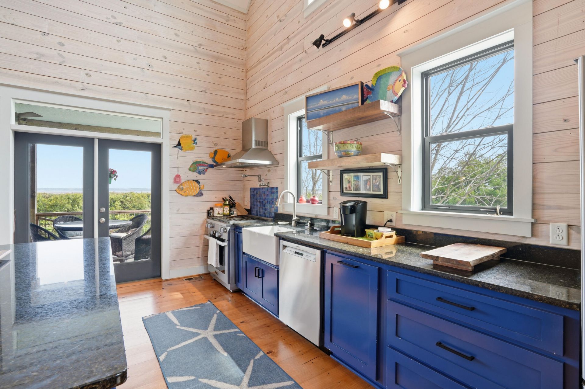 1692 Wharf Ferry Road Photo 28