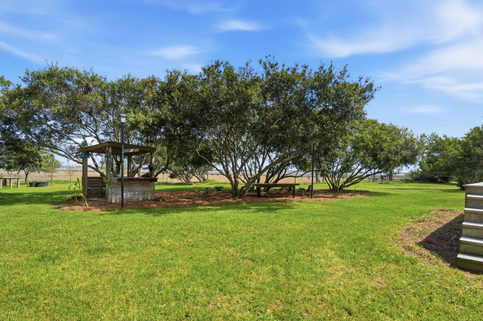 1692 Wharf Ferry Road Photo 44