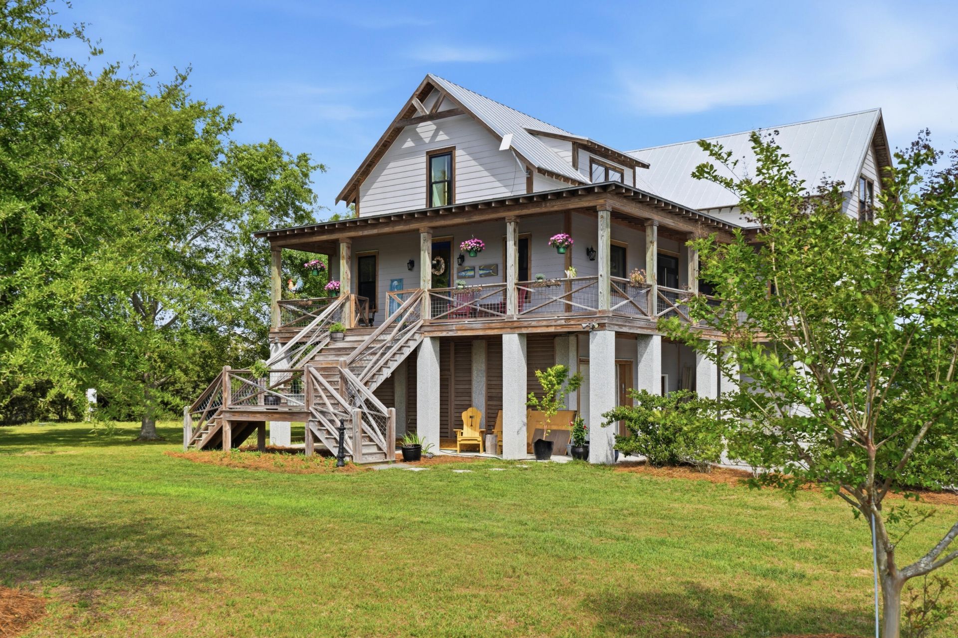 1692 Wharf Ferry Road Photo 7