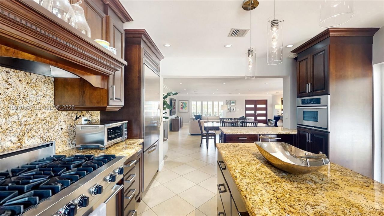 8860 SW 155th Ter , Palmetto Bay, FL 33157 Photo