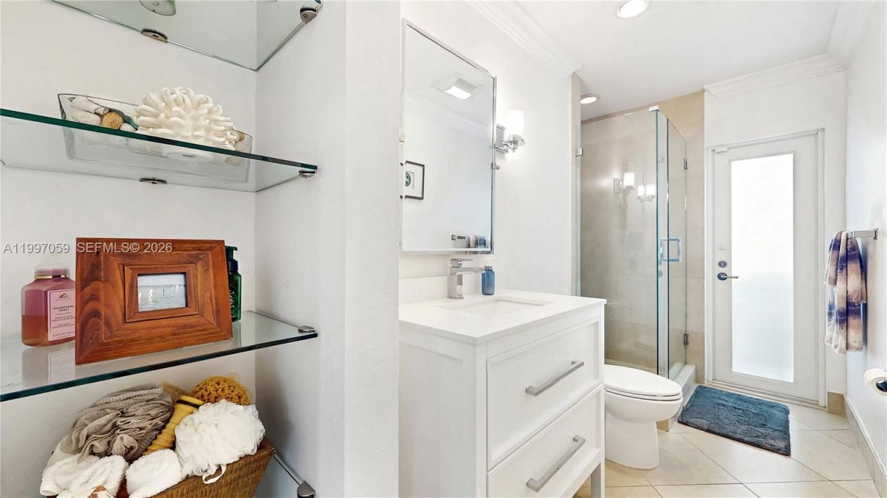 8860 SW 155th Ter , Palmetto Bay, FL 33157 Photo