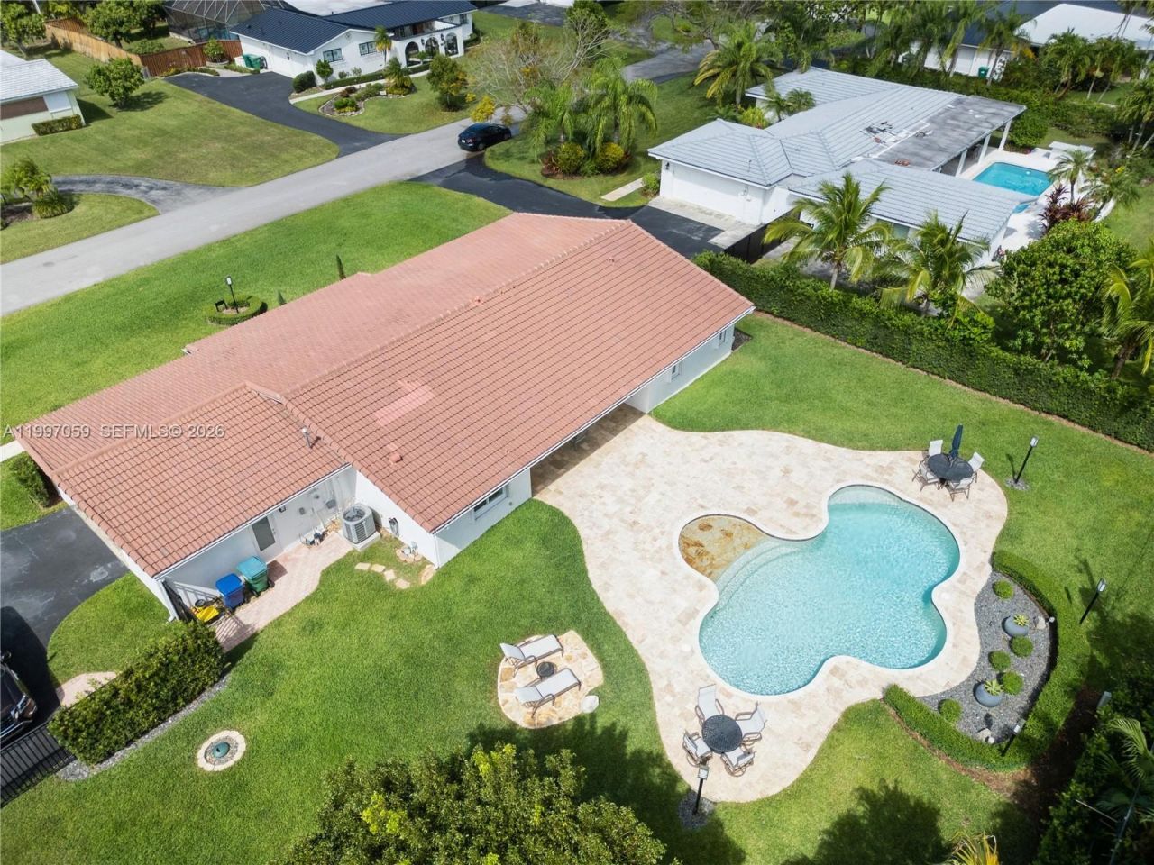 8860 SW 155th Ter , Palmetto Bay, FL 33157 Photo