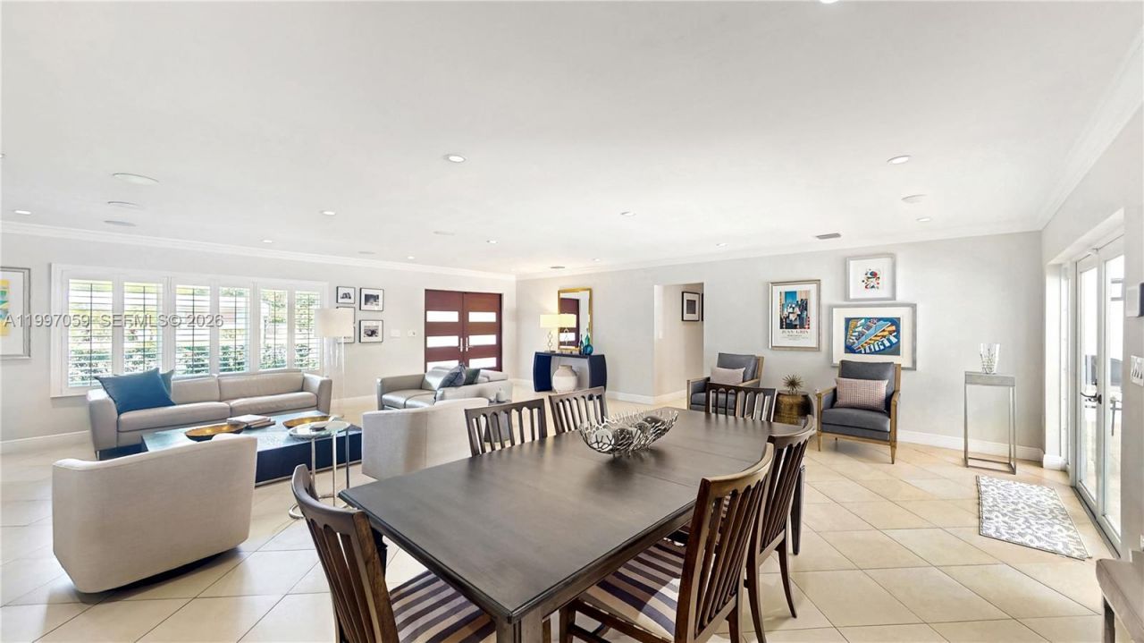 8860 SW 155th Ter , Palmetto Bay, FL 33157 Photo