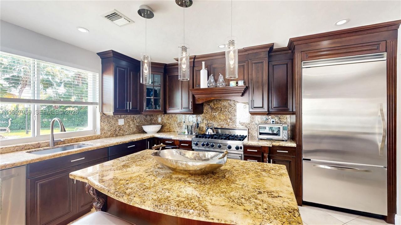 8860 SW 155th Ter , Palmetto Bay, FL 33157 Photo