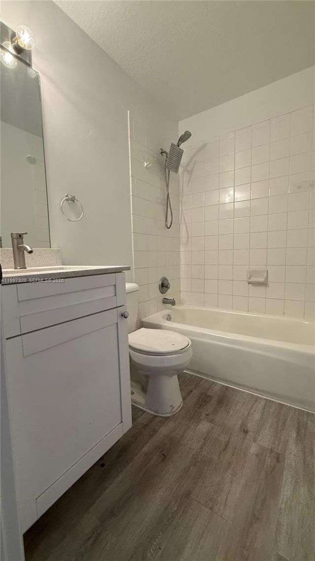 2262 NW 171st Ter, Pembroke Pines, FL 33028 Photo