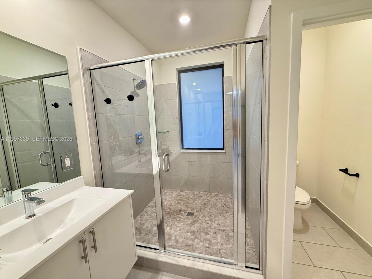 8001 NW 41st St, Unit F-305, Doral, FL 33166 Photo