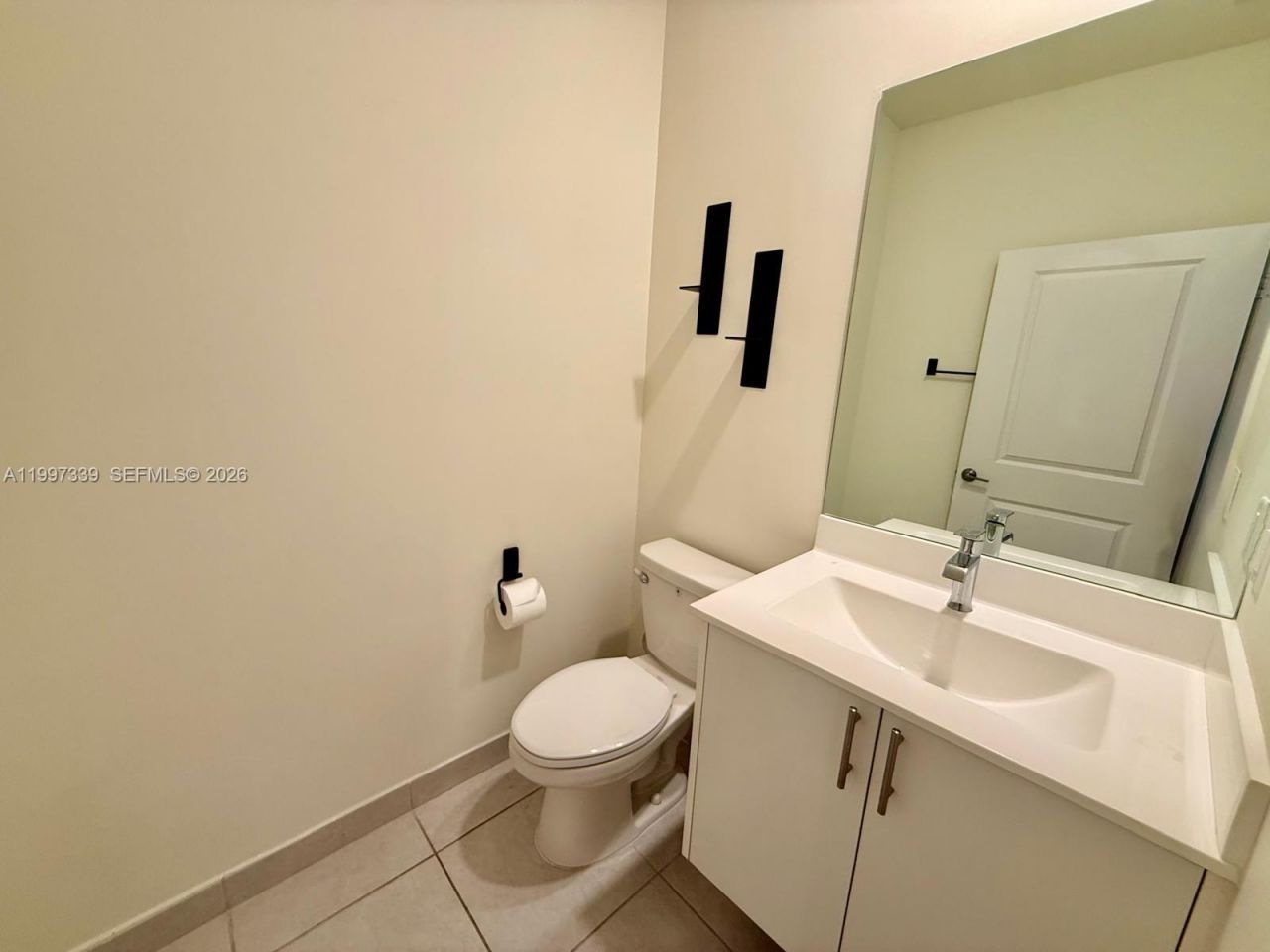 8001 NW 41st St, Unit F-305, Doral, FL 33166 Photo