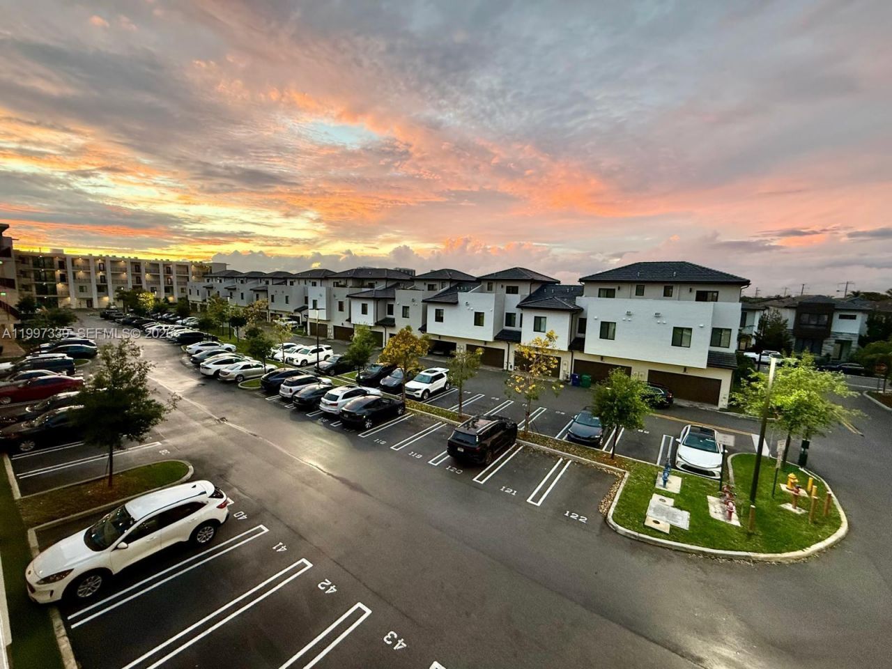 8001 NW 41st St, Unit F-305, Doral, FL 33166 Photo