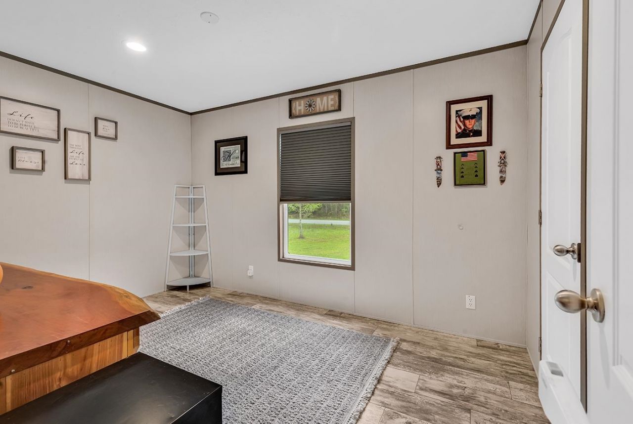 286 Samuel Rd. Photo 17