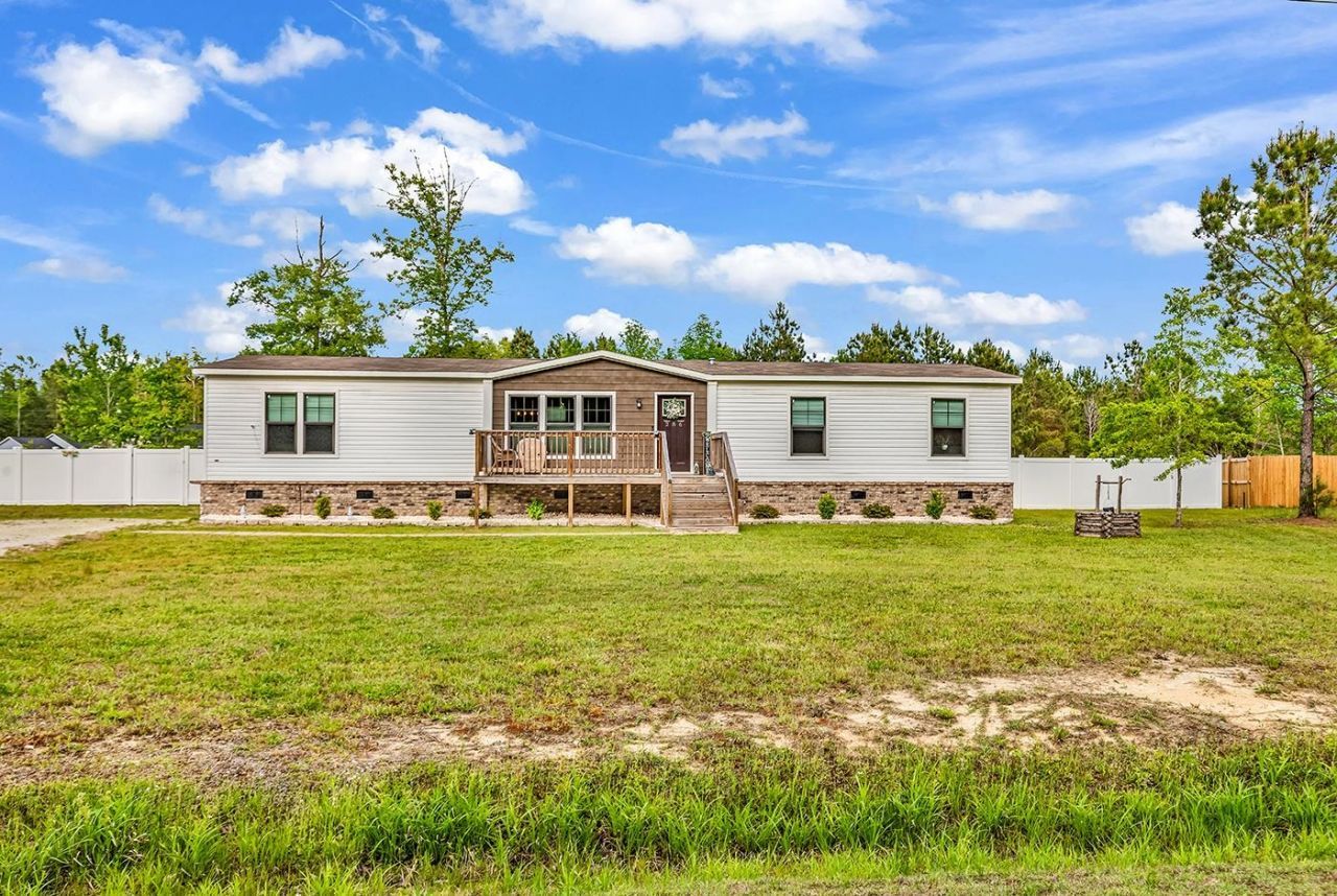 286 Samuel Rd. Photo 2