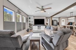 286 Samuel Rd. photo 4