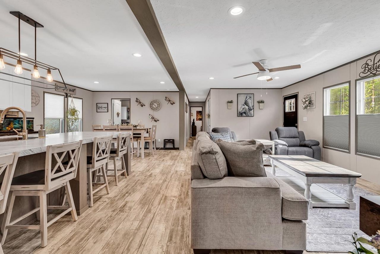 286 Samuel Rd. Photo 9