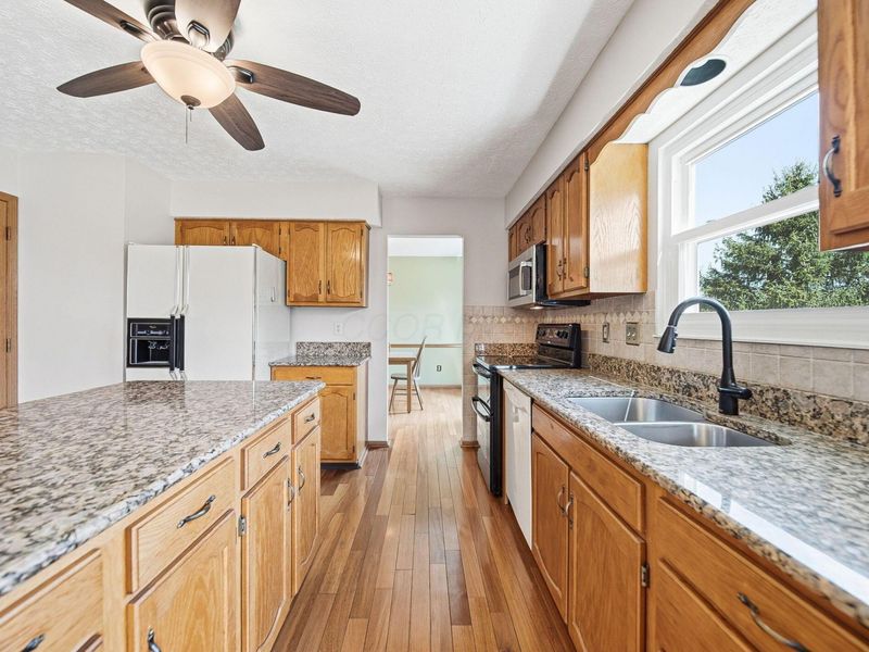 1434 River Trail Drive, Grove City, OH 43123 Photo 11