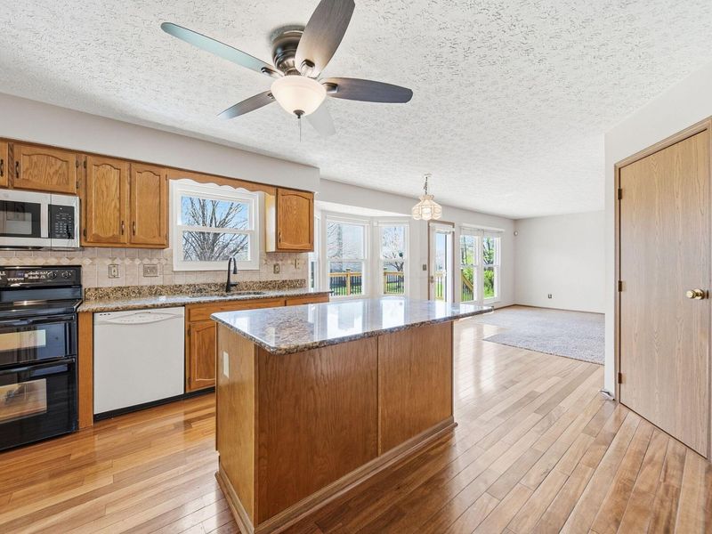 1434 River Trail Drive, Grove City, OH 43123 Photo 13