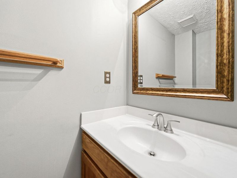 1434 River Trail Drive, Grove City, OH 43123 Photo 21