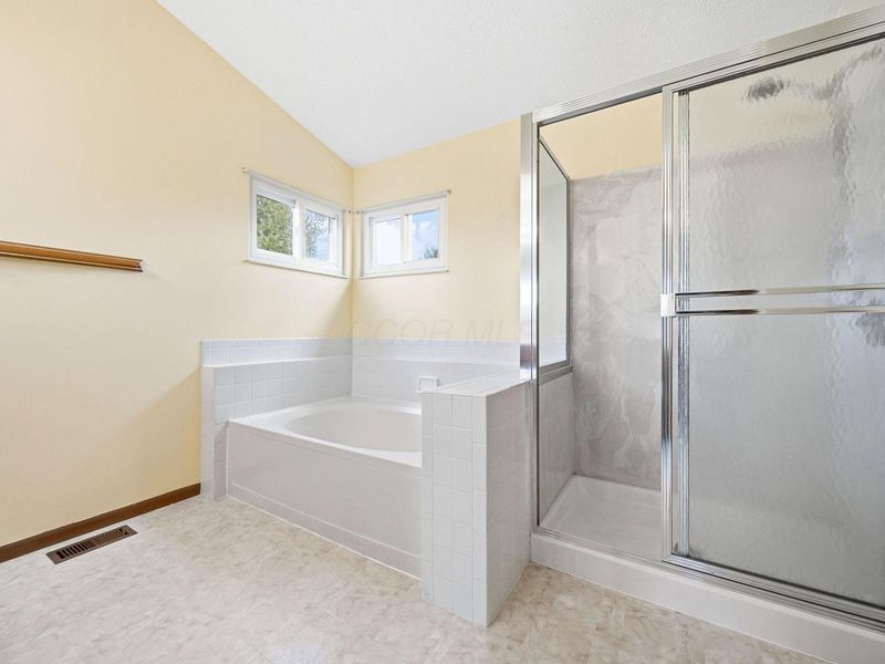 1434 River Trail Drive, Grove City, OH 43123 Photo 25