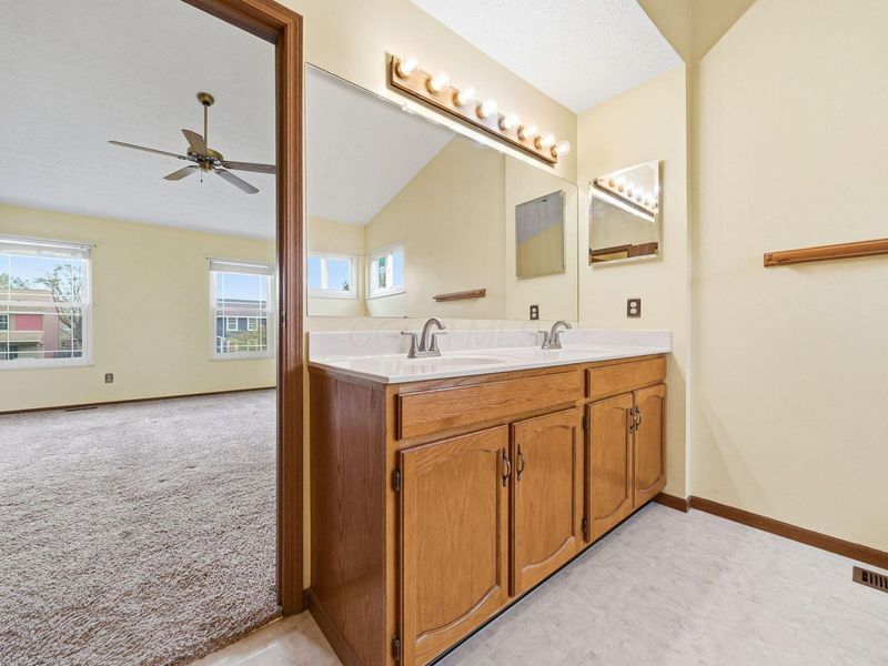 1434 River Trail Drive, Grove City, OH 43123 Photo 27