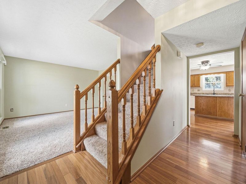 1434 River Trail Drive, Grove City, OH 43123 Photo 3