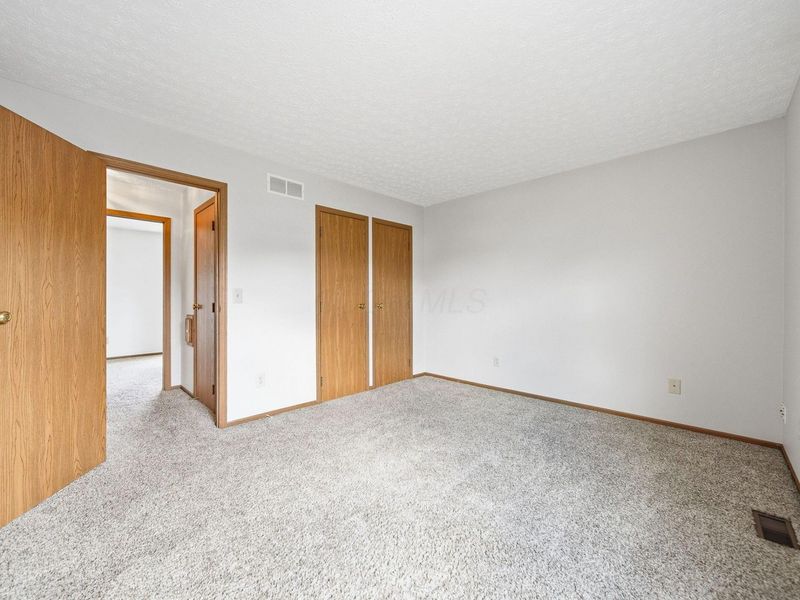 1434 River Trail Drive, Grove City, OH 43123 Photo 32