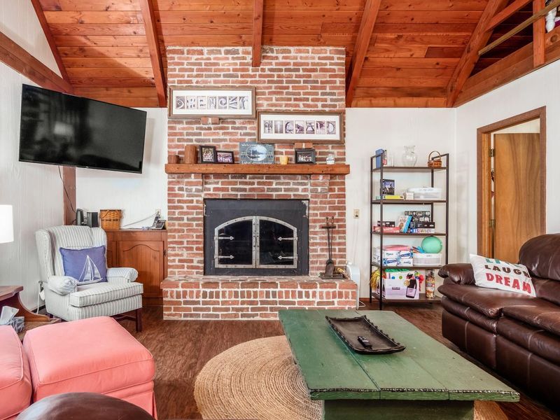 721 Natchez Lane, Hideaway Hills, OH 43107 Photo 10