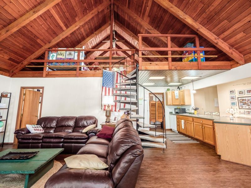 721 Natchez Lane, Hideaway Hills, OH 43107 Photo 16