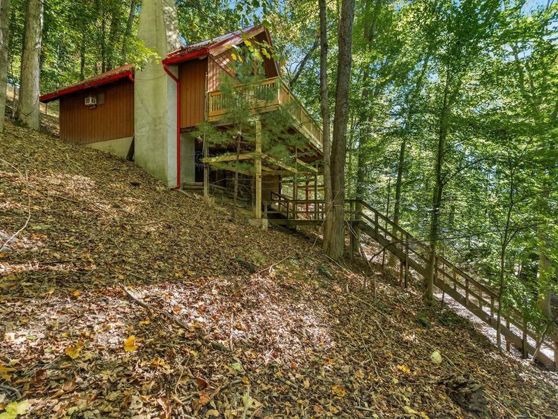 721 Natchez Lane, Hideaway Hills, OH 43107 Photo 5