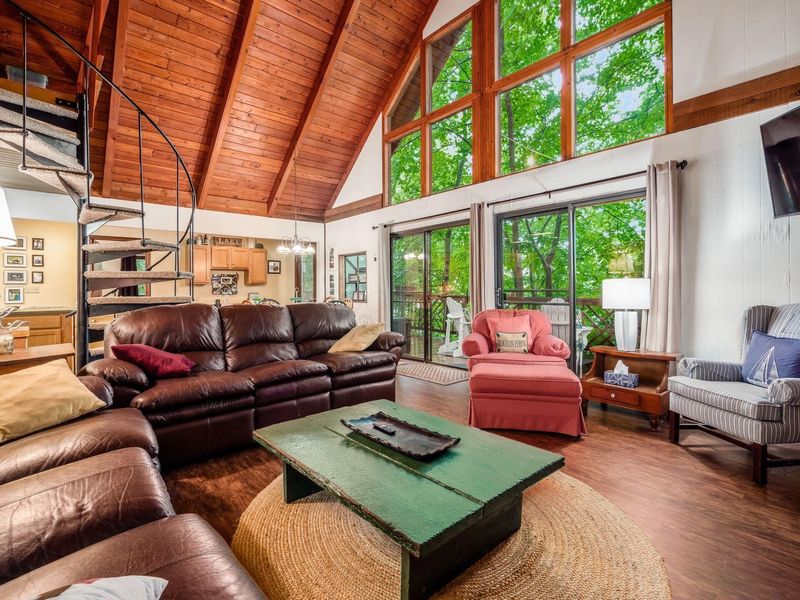 721 Natchez Lane, Hideaway Hills, OH 43107 Photo 7