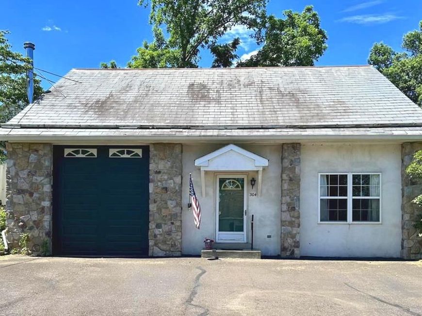 304 W Spruce Street, Perkasie, PA 18944 Main Photo