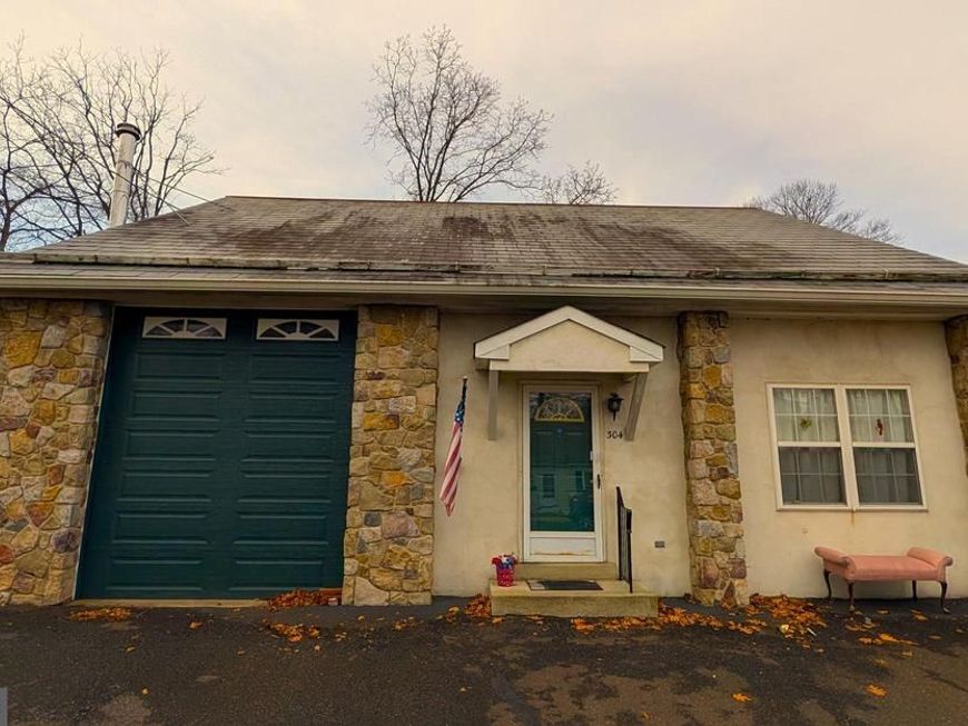 304 W Spruce Street, Perkasie, PA 18944 Main Photo