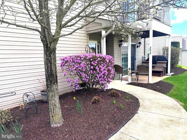 299 THRUSH DRIVE, HUMMELSTOWN, PA 17036