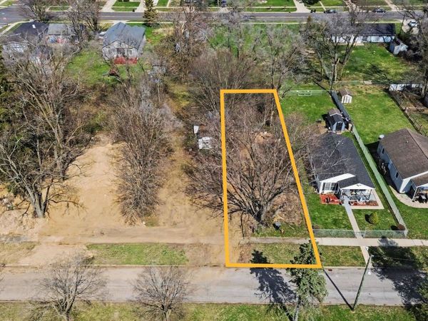 1425 Campeau Street, South Bend, IN 46617