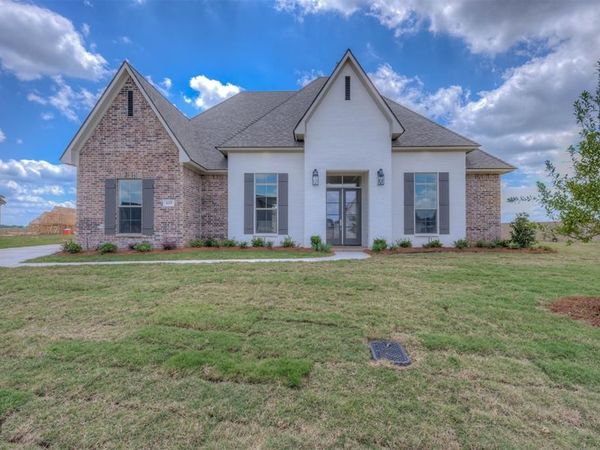 615 Danube Circle, Bossier City, LA 71111