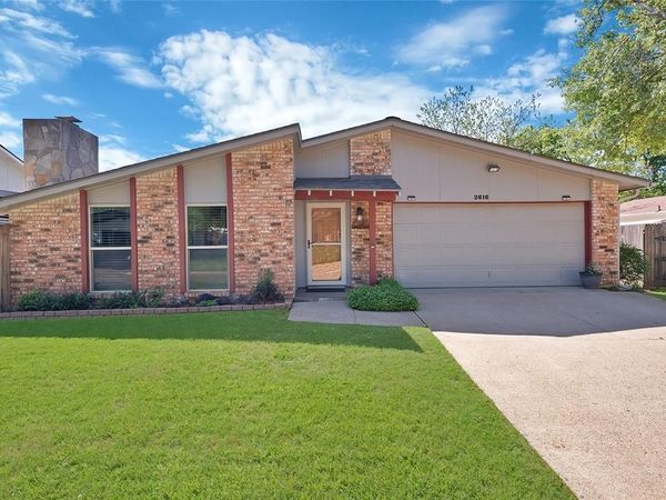 2616 Crestmoor Court, Arlington, TX 76016