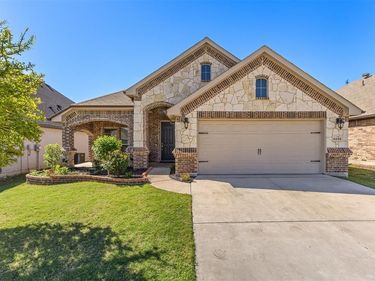 6348 Battle Mountain Trail, Fort Worth, TX 76179