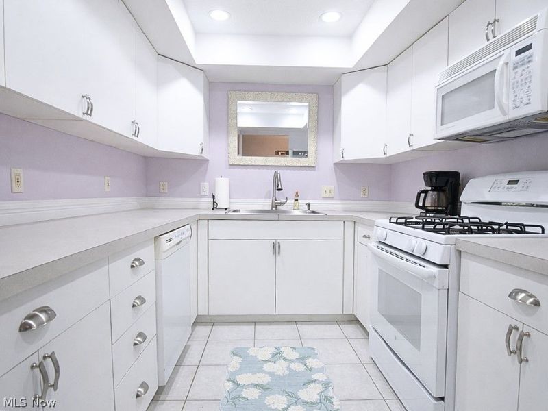 658 2nd Street, Unit 4, Fairport Harbor, OH 44077 Photo 13