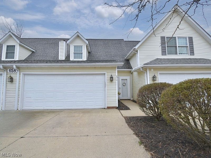 658 2nd Street, Unit 4, Fairport Harbor, OH 44077 Photo 2