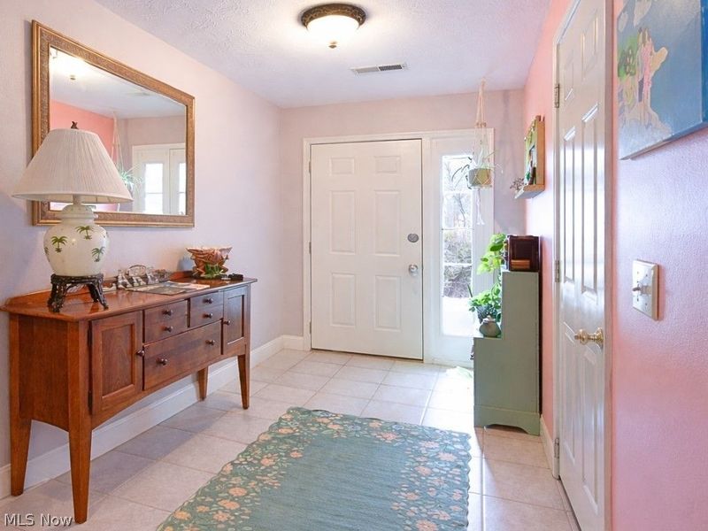 658 2nd Street, Unit 4, Fairport Harbor, OH 44077 Photo 5