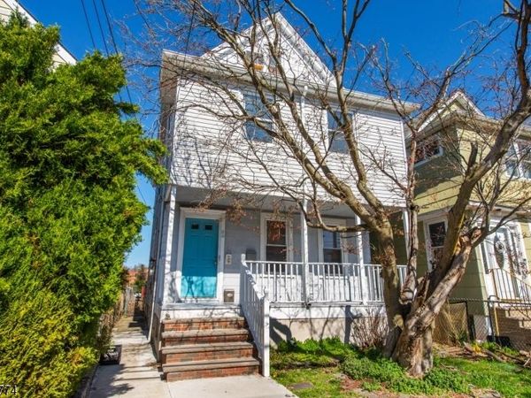 24 Pleasant Ave, Clifton, NJ 07013