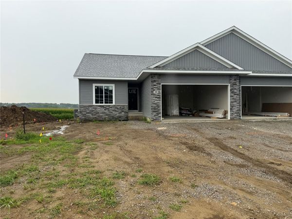 100 Kinsey Street, North Liberty, IA 52317
