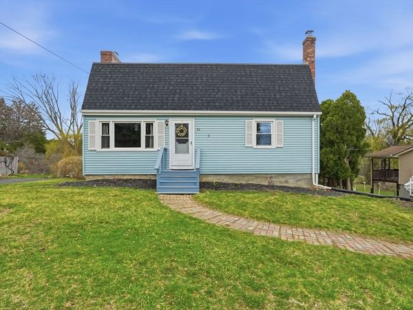 53 Florence Road, Easthampton, MA 01027