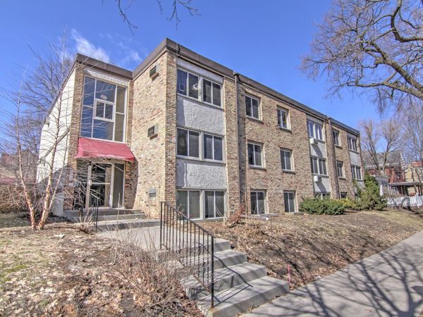 2212 Aldrich Avenue S, Unit 106, Minneapolis, MN 55405