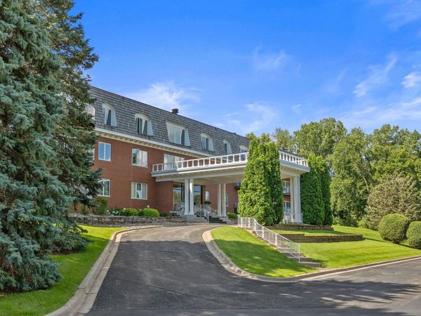 8651 Basswood Road, Unit 302, Eden Prairie, MN 55344