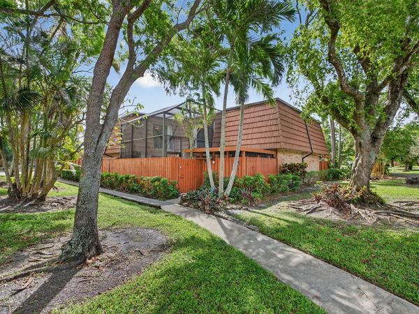 9101 SW 19th Place, Unit A, Davie, FL 33324