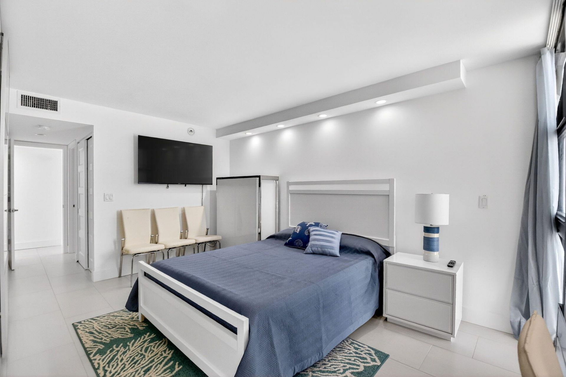 5540 N Ocean Drive, Unit 9b, Singer Island, FL 33404 Photo