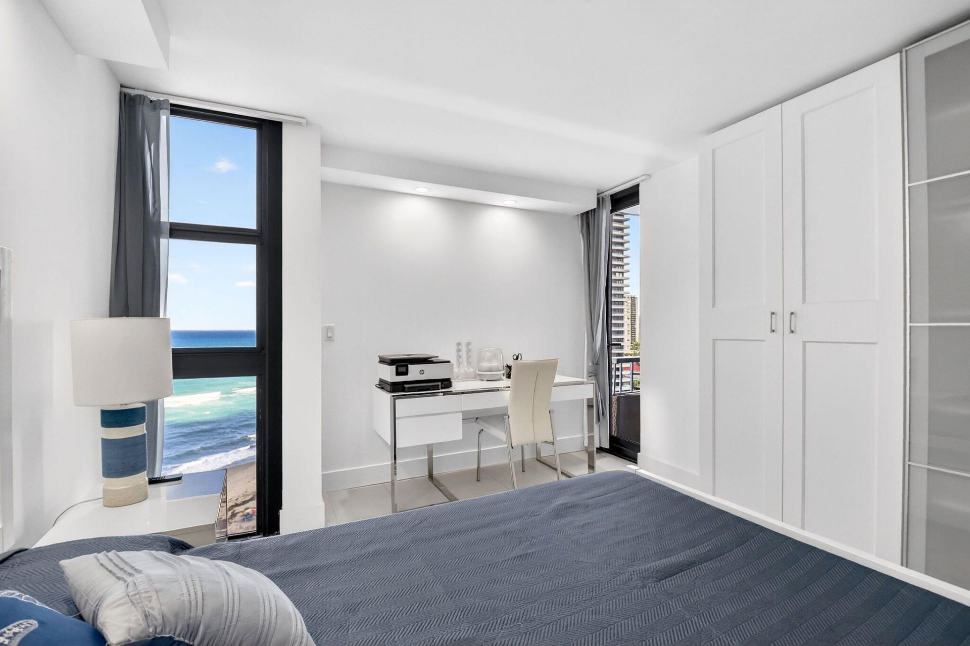 5540 N Ocean Drive, Unit 9b, Singer Island, FL 33404 Photo