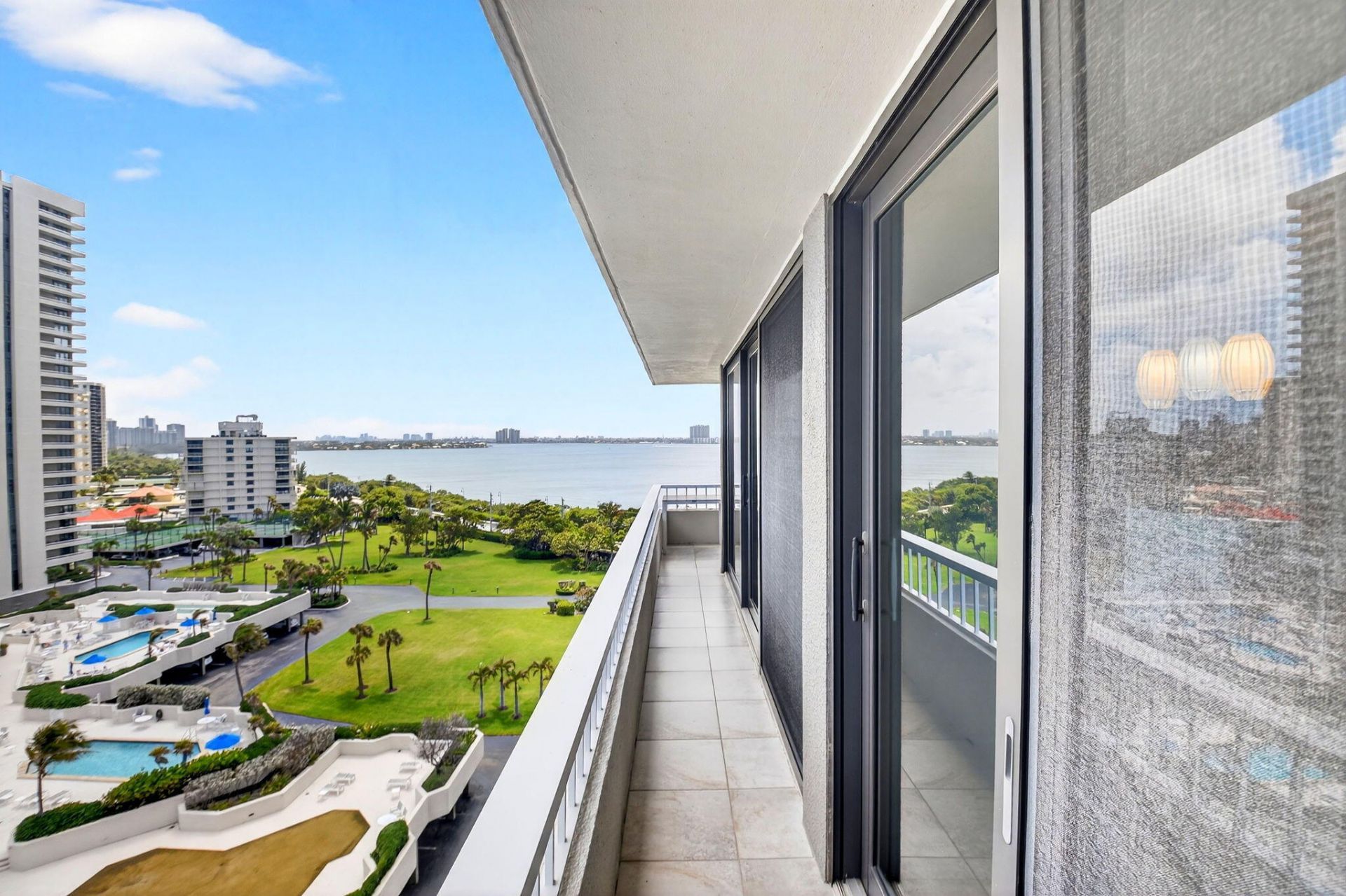 5540 N Ocean Drive, Unit 9b, Singer Island, FL 33404 Photo