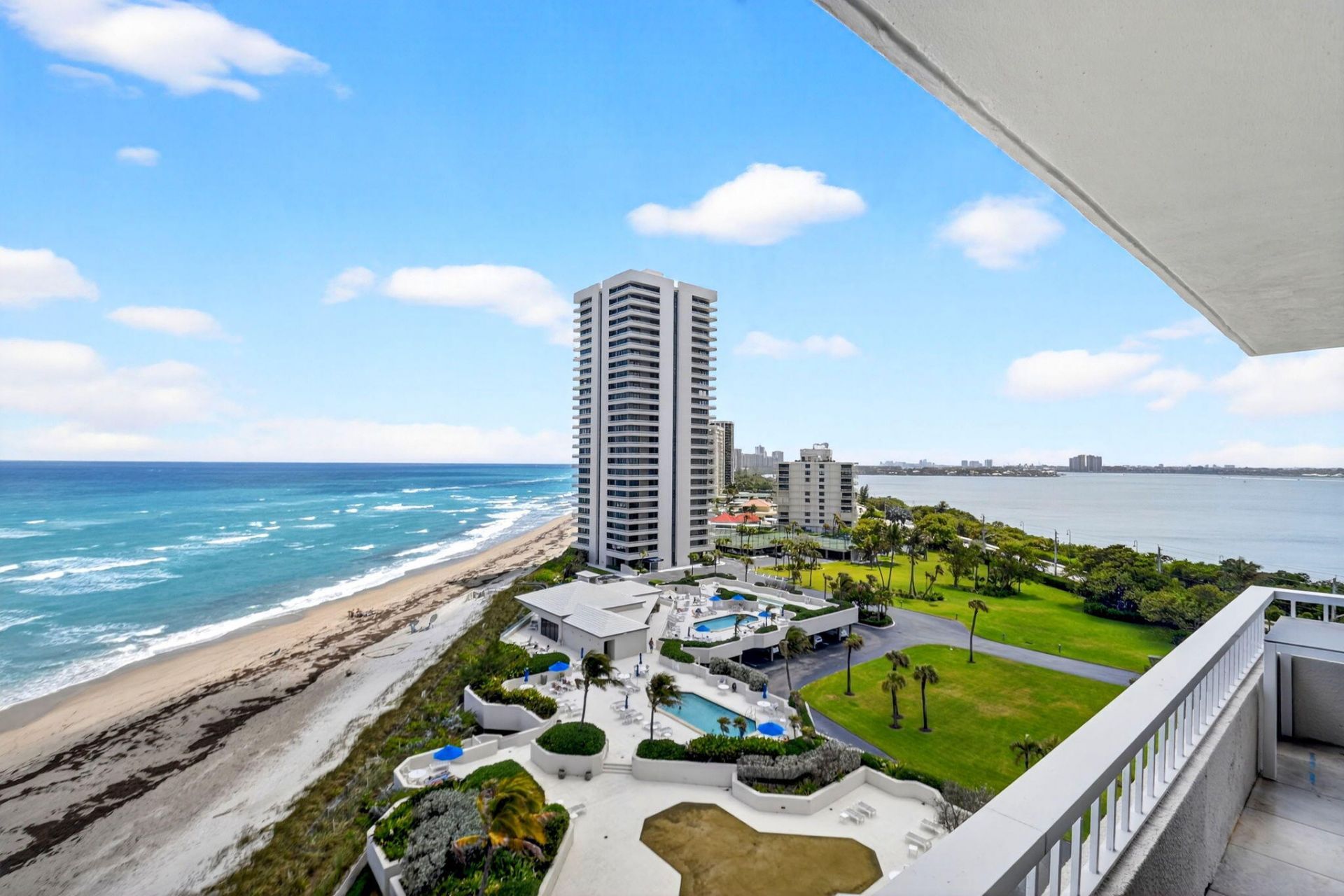 5540 N Ocean Drive, Unit 9b, Singer Island, FL 33404 Photo